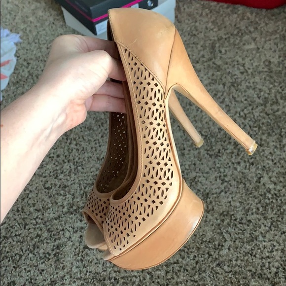 Aldo brown/tan heels - Picture 16 of 16